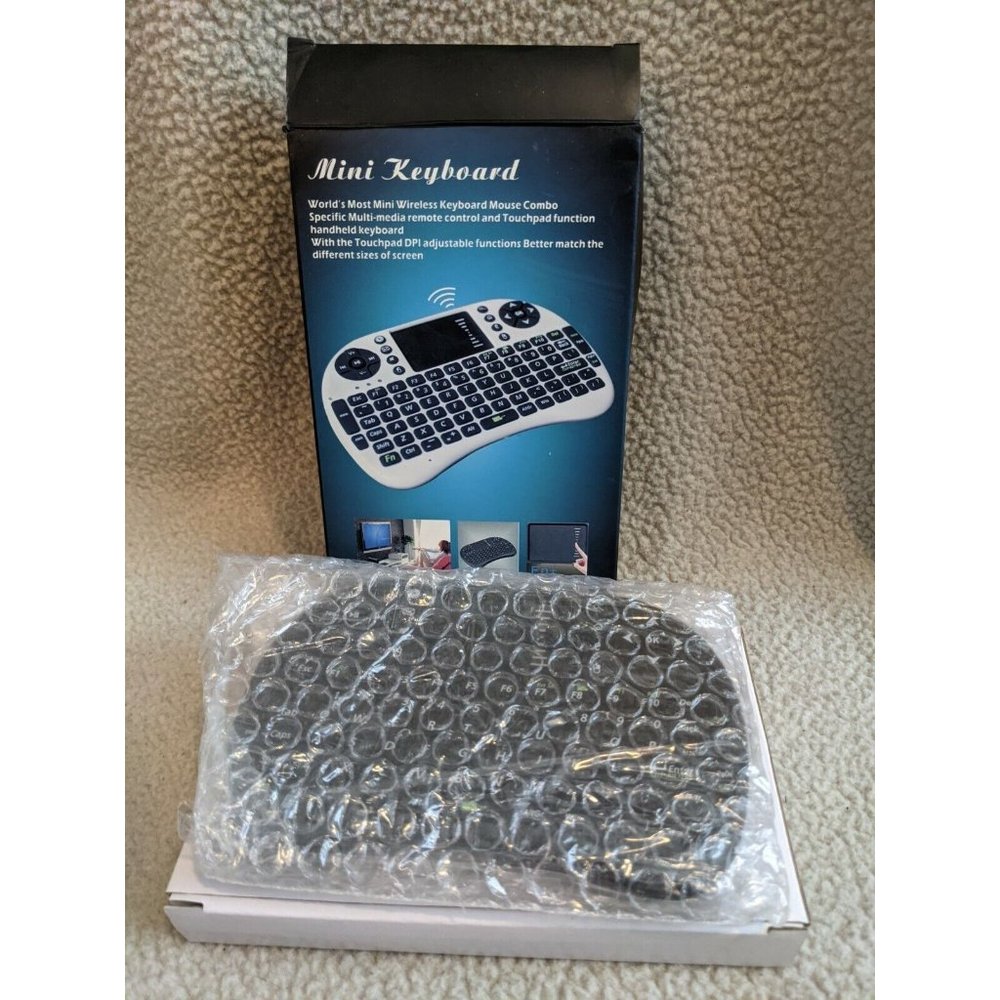 Mini Portable Wireless Keyboard With Touchpad T2 - Picture 3 of 10